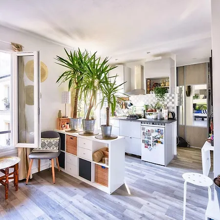Bright Studio Of 30m² - 20 Apartment Paris