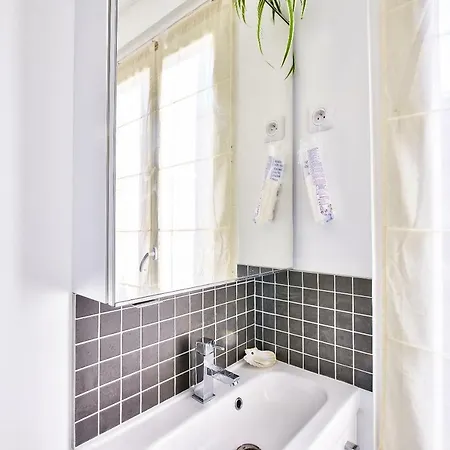Bright Studio Of 30m² - 20 Apartment *